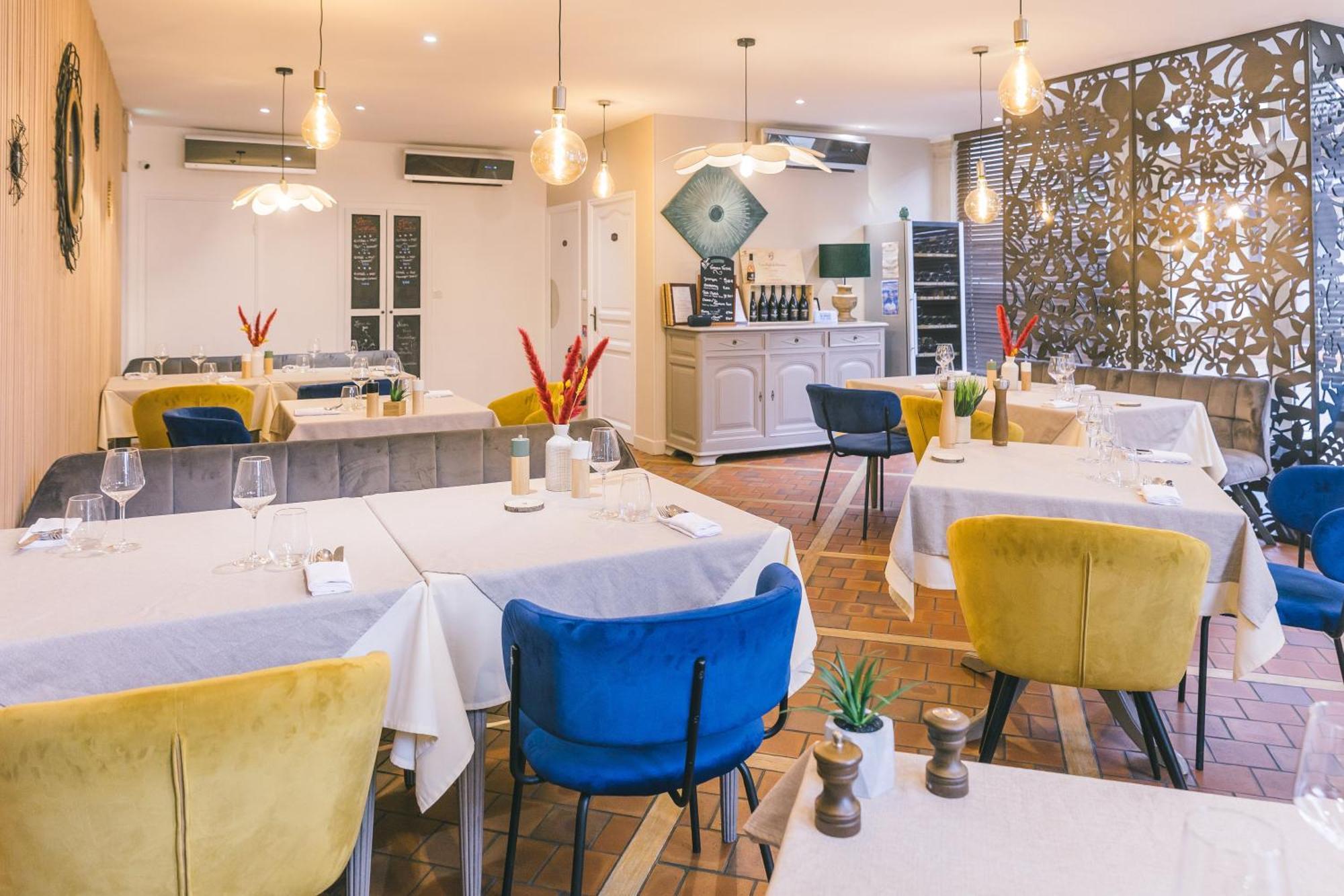 Logis Hotel & Restaurant Le Soleil D'Or Montigny-la-Resle Kültér fotó